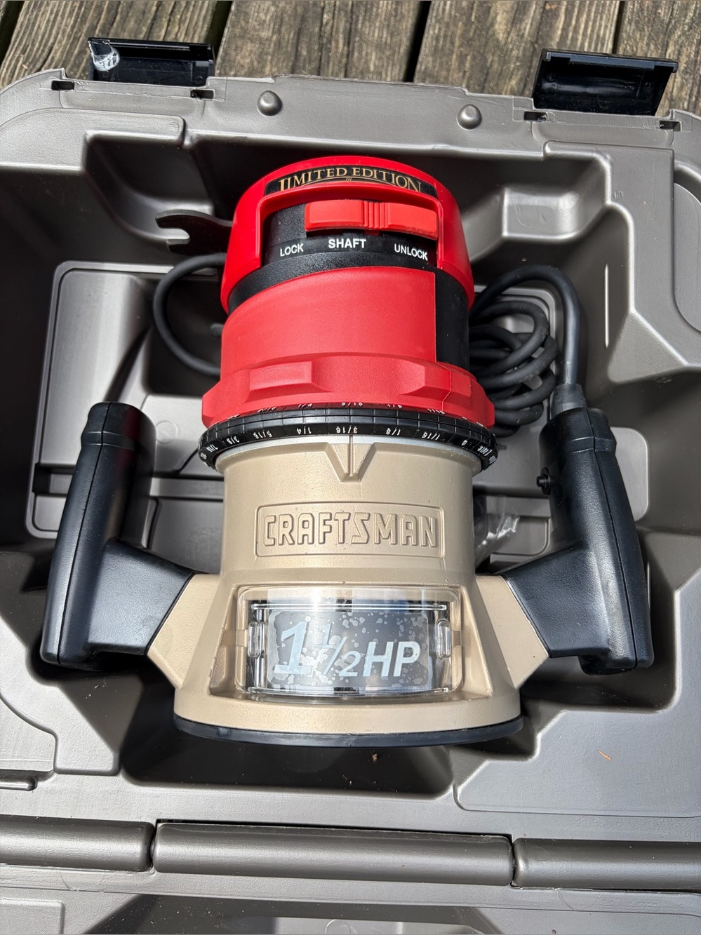 Craftsman 1-1/2HP Router
Millennium Series
315.245990 With Case